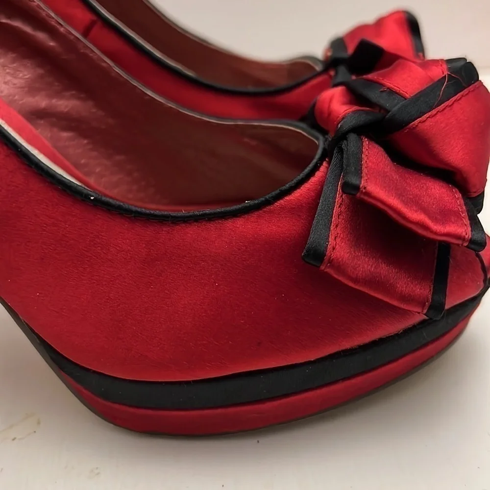 Menbur Holiday Christmas High Heel Shoes size 6.5